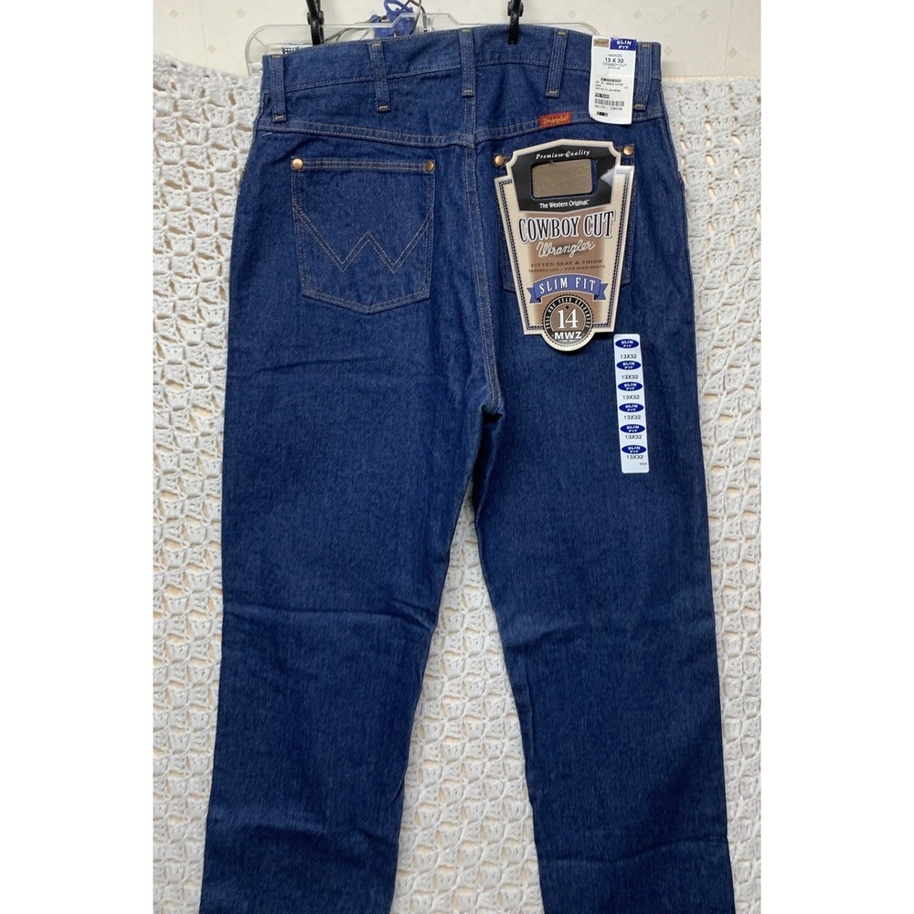 Wrangler High Rise Cowboy Cut Jeans - Dark Blue - Picture 2 of 12